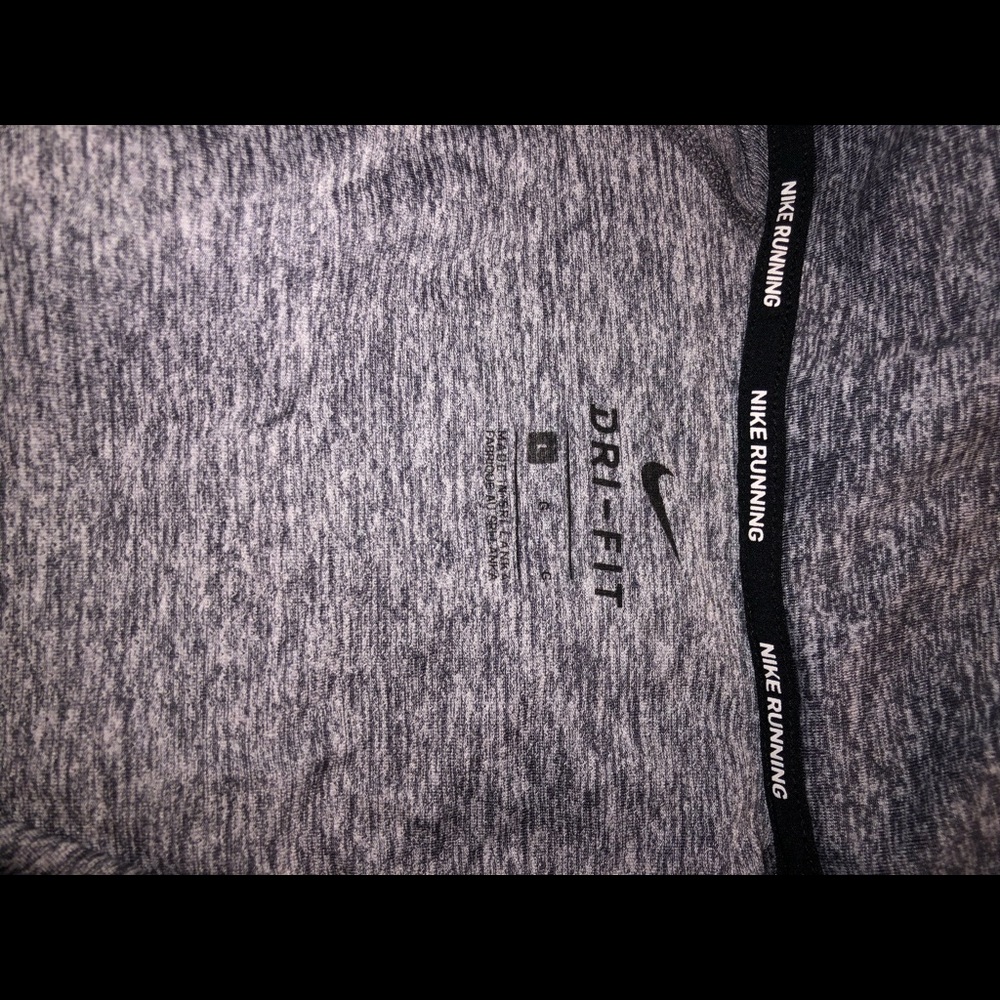 Nike pullover - Picture 2 of 2